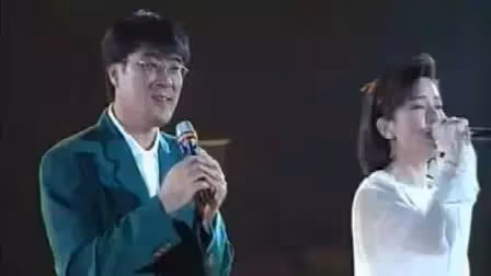 天后陳淑樺近照曝光，62歲難掩蒼老，罕見對鏡頭露微笑