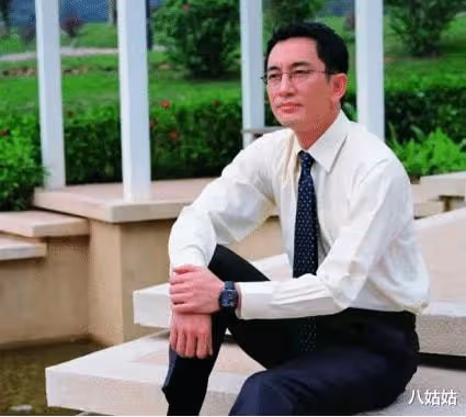 從「孔雀公主」到總裁夫人，46歲的金巧巧是怎麼走到今天的？