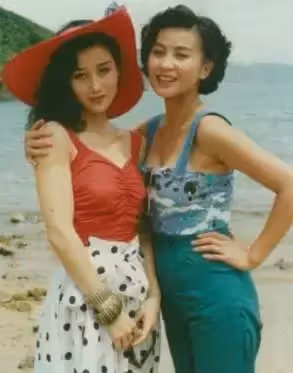 利智年輕時有多美？被稱50年一遇的美人，氣質秒殺張曼玉鐘楚紅，難怪李連杰被迷得神魂顛倒