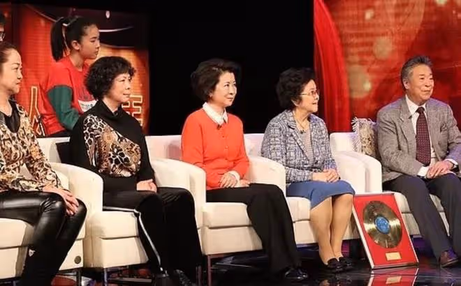 93歲歌唱家李光羲去世!曾在巔峰期失聲,妻子不離不棄恩愛69年