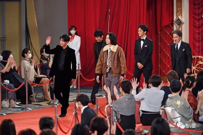 羨慕了!這就是不結婚的好處吧。