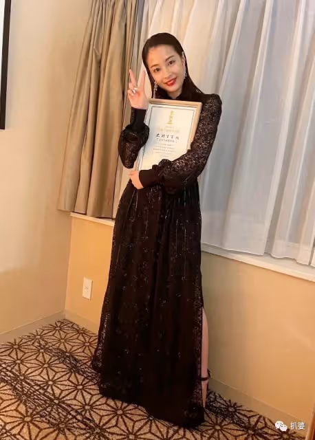 羨慕了！這就是不結婚的好處吧。