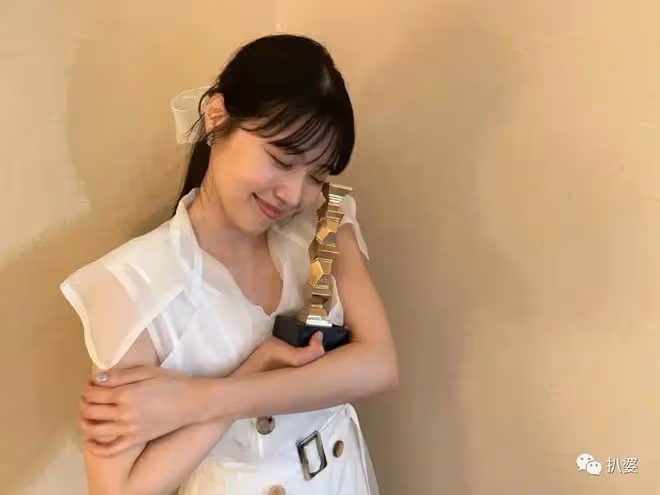 羨慕了！這就是不結婚的好處吧。