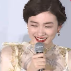 羨慕了！這就是不結婚的好處吧。