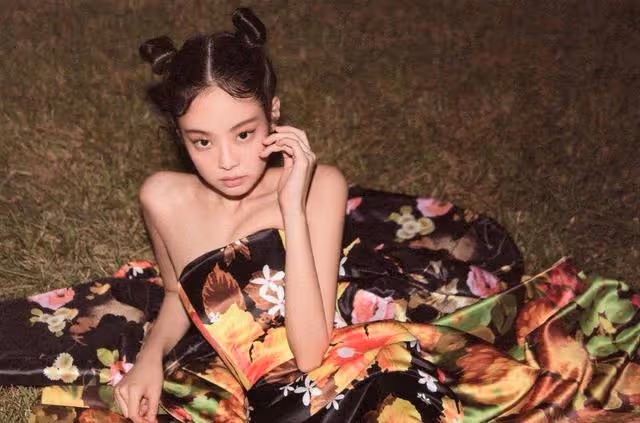 金珍妮的感情史:曾是金鐘仁的女友,現在是權志龍的女友?