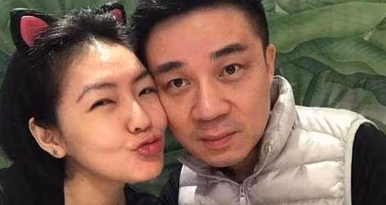 小S曬生活照意外暴露「千萬豪宅」內景！客廳裝修簡約十分接地氣，看到餐廳：這是最奢華的地方