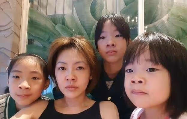 小S曬生活照意外暴露「千萬豪宅」內景！客廳裝修簡約十分接地氣，看到餐廳：這是最奢華的地方