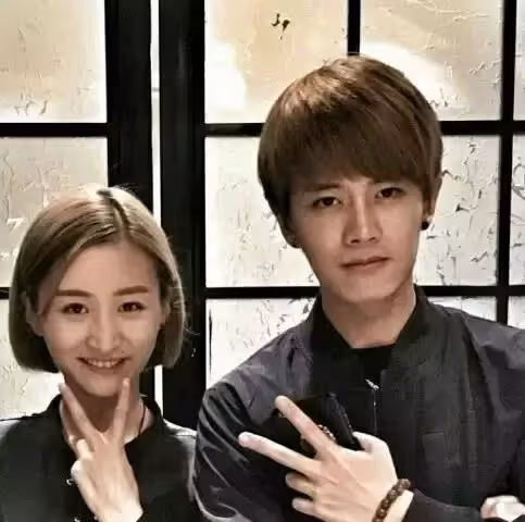 任嘉倫為何在大火時官宣結婚？做練習聲時曾因家裡沒錢被迫回國