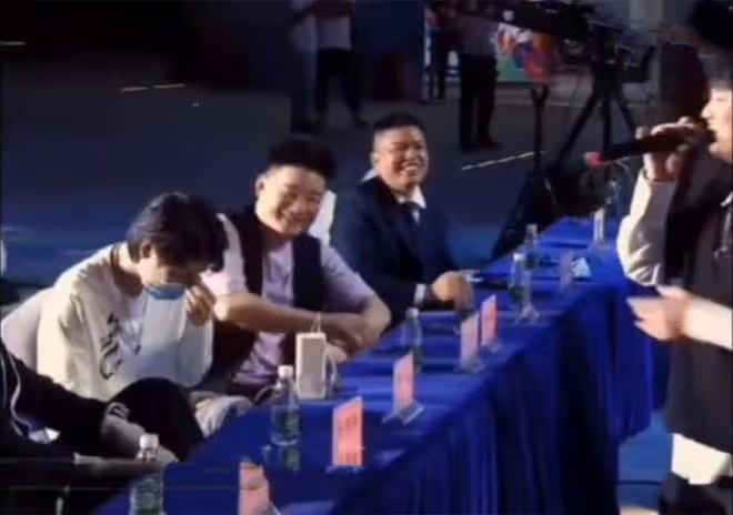 廣東雨神婚內出軌後現身!滿臉憔悴患抑鬱症,自曝退網小三不知情