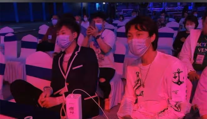 廣東雨神婚內出軌後現身!滿臉憔悴患抑鬱症,自曝退網小三不知情