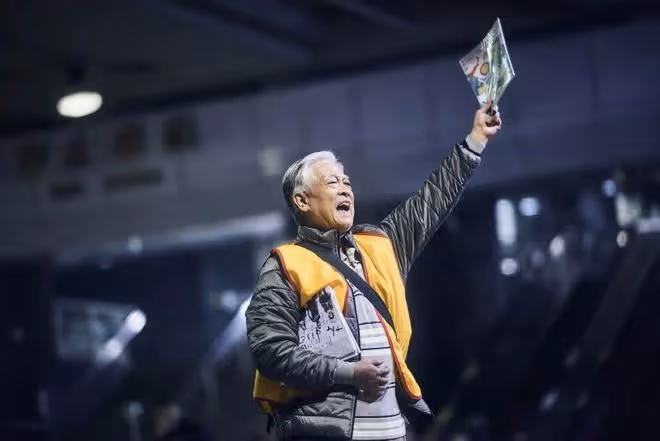 慟!69歲金鐘視帝不敵病魔去世,中風住院已1年,最後露面精神足