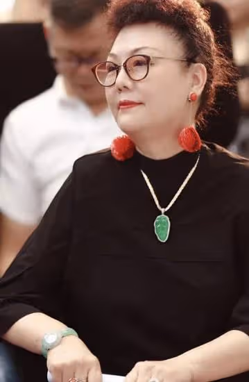 晚節不保!楊少華60歲兒子疑出軌,外有2歲私生子女方比他小24歲