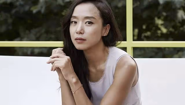模特逆襲的韓國影后,從限制級到高分文藝片,她的金牌人生太精彩
