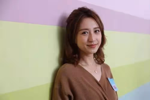 TVB小花龔嘉欣為新劇吃盡苦頭，因鬍鬚造型致皮膚敏感要長期吃藥
