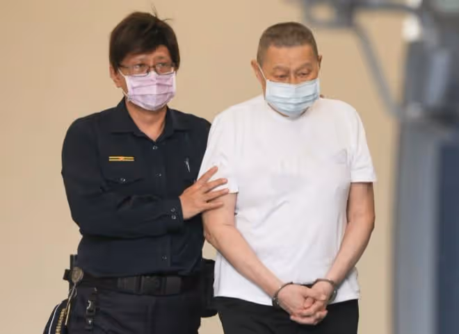 富豪病逝留16億債務,小32歲遺孀生活仍富貴,女兒孫芸芸放棄繼承