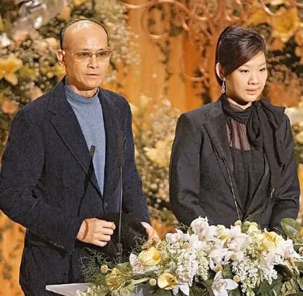 鄭欣宜：繼承6000萬遺產的星二代，活成了媽媽沈殿霞期待的樣子