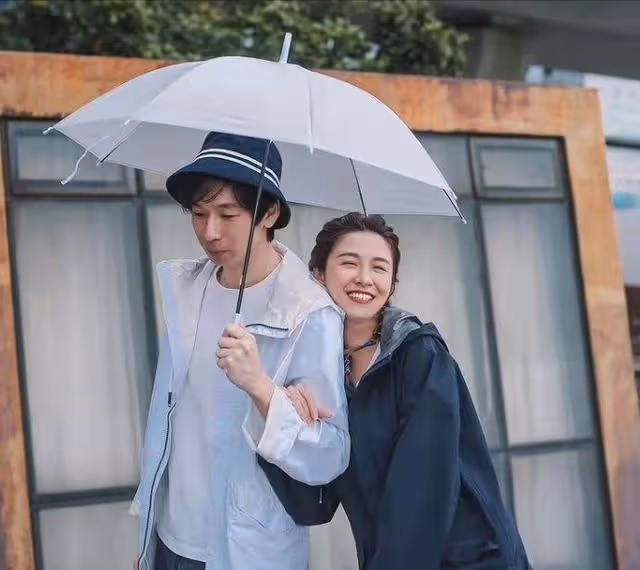 對舊愛余情未了？TVB「是非精」白色情人節一個人過：很想念你
