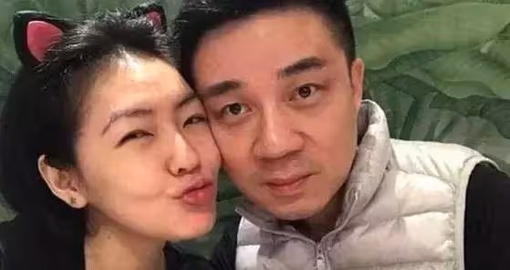 小S曬生活照意外暴露「千萬豪宅」內景！ 客廳裝修簡約十分接地氣，看到餐廳：這是最奢華的地方