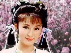 【哪有人真不老】71歲「美魔女」潘迎紫近照曝光,身材玲瓏氣質甜美,臉部狀態卻讓人嘆息,網友嗆:這才是70嵗女人的真實狀態