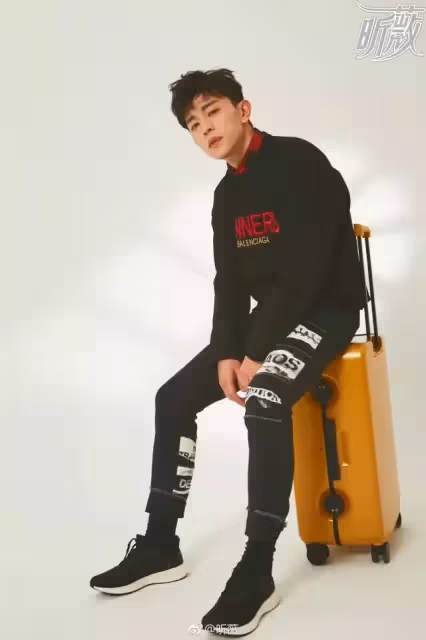 鄧倫《昕薇》大片回顧 英倫紳士or嘻哈少年總有一種擊中你