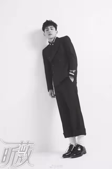 鄧倫《昕薇》大片回顧 英倫紳士or嘻哈少年總有一種擊中你
