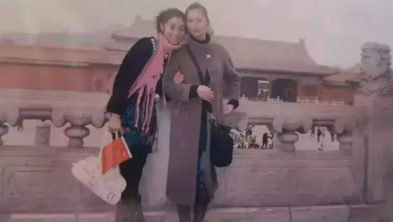 女孩瞞著母親,做試管嬰兒生下三胞胎,沒有結婚打算:喪偶式婚姻不如不要