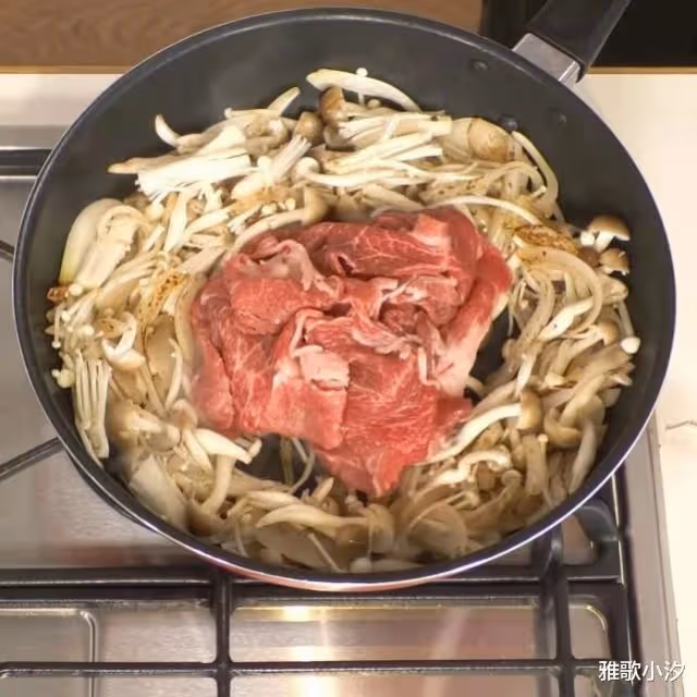 49歲木村拓哉,上電視節目秀廚藝,大方分享5道「木村家料理」!