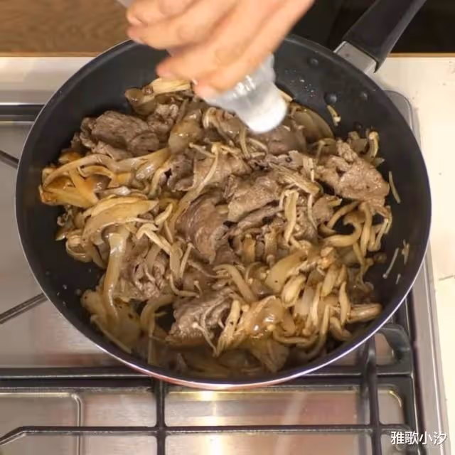 49歲木村拓哉,上電視節目秀廚藝,大方分享5道「木村家料理」!