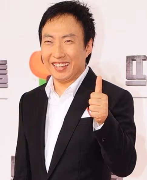 喉嚨痛到不能吞口水 朴明洙染疫2天掉4kg