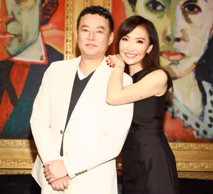 「大家都羨慕我嫁給陽帆!」Julie委屈曝「他在家是另一個人」 結婚25年「攤牌拯救婚姻」: 壓力太大
