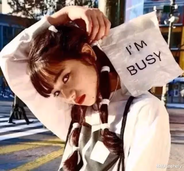 小松菜奈的「厭世感」竟能招桃花？俘獲菅田將暉，成權志龍理想型