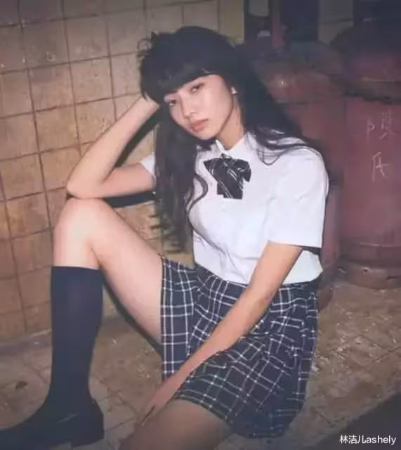 小松菜奈的「厭世感」竟能招桃花？俘獲菅田將暉，成權志龍理想型