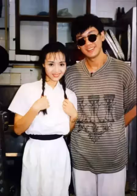 巔峰時為愛隱退!不婚不生「相戀26年男友」意外走後 拒絕高額遺產「今52歲單身一人」與狗狗相伴
