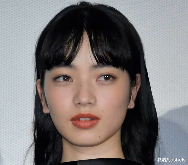 小松菜奈的「厭世感」竟能招桃花？俘獲菅田將暉，成權志龍理想型