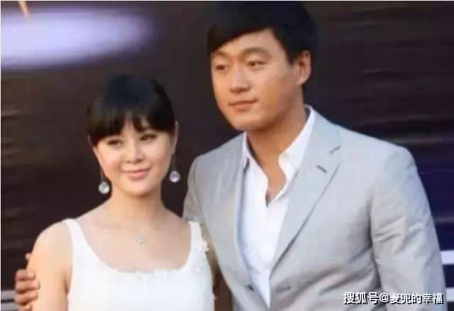 甜蜜低調師生戀!他走紅後「娶自己老師」 結婚13年零緋聞「超寵愛妻子」一家五口幸福美滿