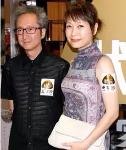 打敗林青霞兩封影后!嫁初戀34年「選擇頂客」不生育 「老公8次出軌」反替夫說話:他成就了我