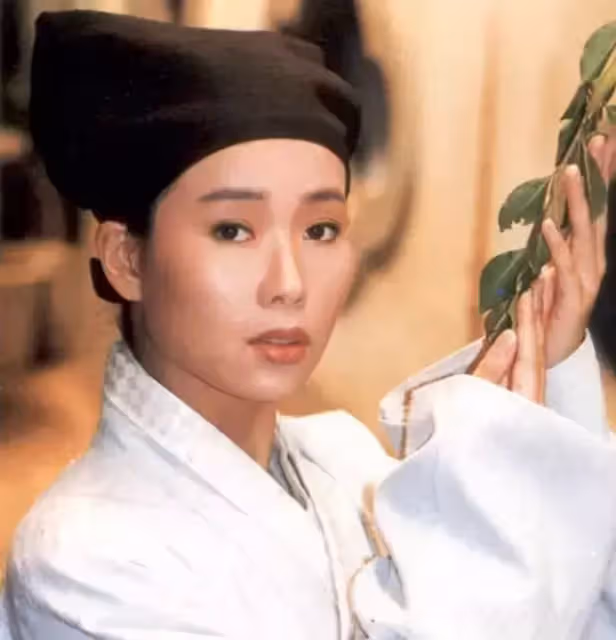 打敗林青霞兩封影后!嫁初戀34年「選擇頂客」不生育 「老公8次出軌」反替夫說話:他成就了我