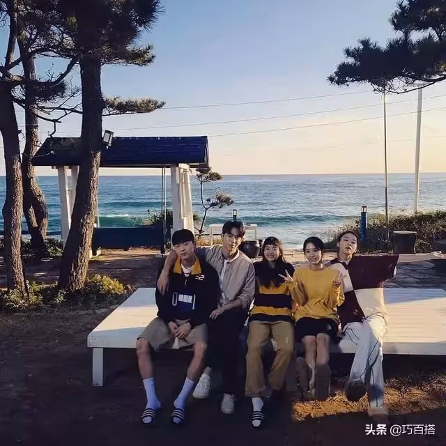 看金泰梨穿搭又漲知識了!日常私服灑脫又大氣,一點不像31歲的人