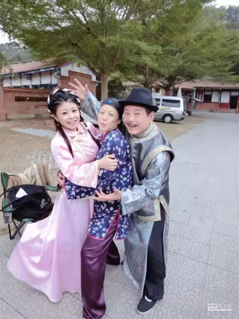 安迪離開4年!女兒「爆料媽媽」深夜打給她:哭著想爸爸 「一家三口近況曝光」相信天上爸爸會欣慰