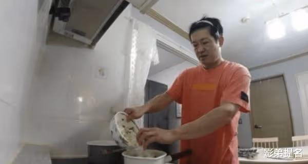 《魷魚遊戲》流氓的另一面，10年來為妻子做早飯成丈夫典範