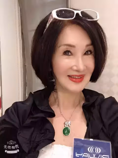 曾是秀場紅人!70歲資深女星「拍寫真卻倒賠60萬」 近況曝光「跑去KTV掃廁所」她嘆:最慘1天只賺1500元