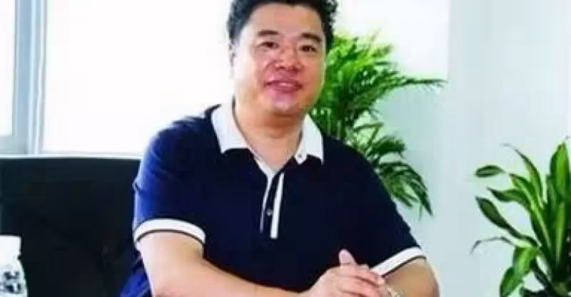 男子被親屬綁架並奪走12億家產，父母：他是神經病