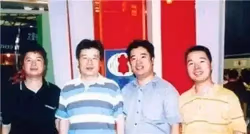 男子被親屬綁架並奪走12億家產,父母:他是神經病