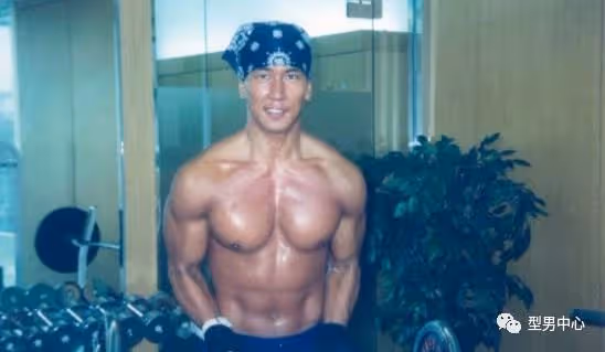 大S閃婚53歲肌肉男,網友:果然夠「大」!