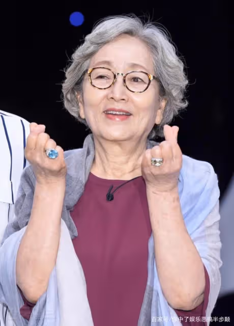 她是韓國國民奶奶,從藝65年首次主演電影,曾直言背台詞是基礎!