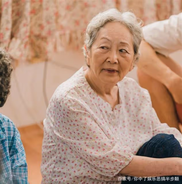 她是韓國國民奶奶,從藝65年首次主演電影,曾直言背台詞是基礎!