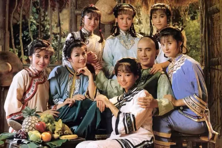 58嵗商天娥近照曝光，生活節儉，不喜歡名牌愛買減價貨，堅持不吃晚餐，網友：年輕時顯老，老了反而年輕！