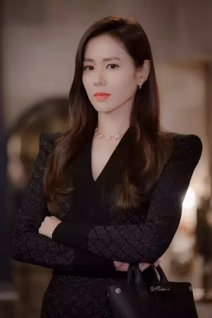 40 歲孫藝珍曬比基尼舊照,傲人身材引網暴動!