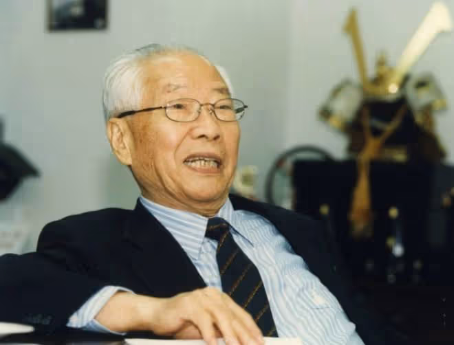 一路走好!100歲富豪蔣震去世,三女兒是知名歌手,曾登春晚獻唱