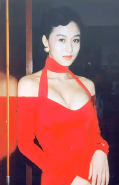 不要婚禮鑽戒！30年前「生下2女」卻被李連杰拋棄另娶她人「住地下室10年」不認命走出陰霾